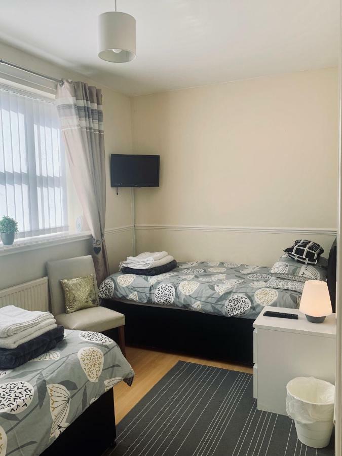 Be My Guest Liverpool - Ground Floor Apartment With Parking Eksteriør billede